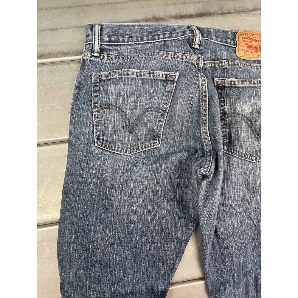 VTG Levis 514 Jeans Mens 31X32 Blue Medium Wash Denim Slim Straight 100% Cotton - Picture 13 of 16